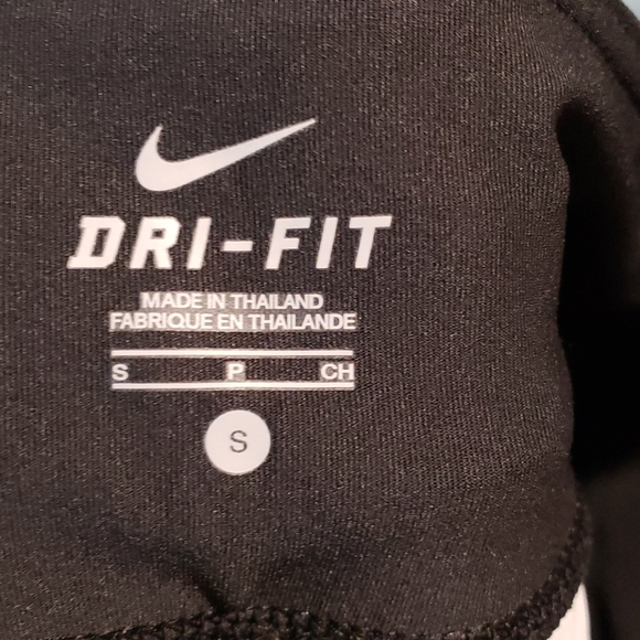 Nike Wide Leg Crop - Picture 6 of 8